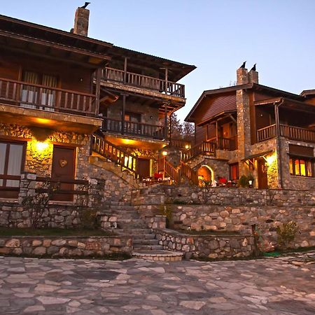 Efharis Filoxenon Apartment Feneos Exterior photo