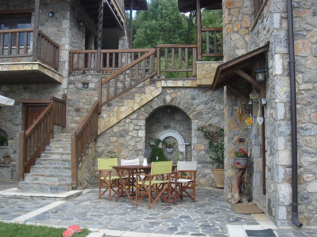 Efharis Filoxenon Apartment Feneos Room photo