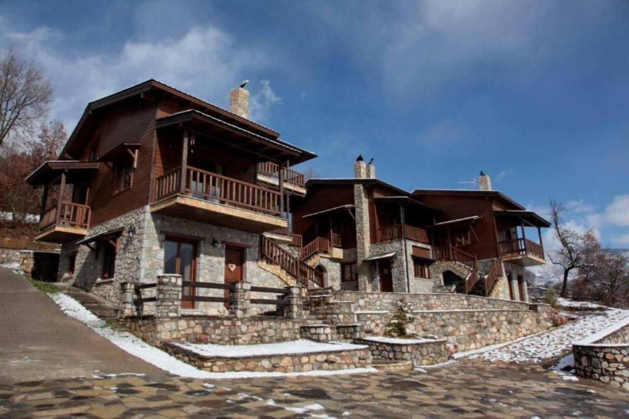Efharis Filoxenon Apartment Feneos Exterior photo