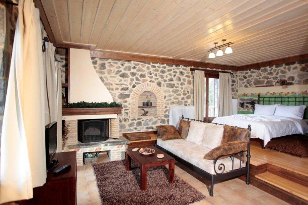 Efharis Filoxenon Apartment Feneos Room photo