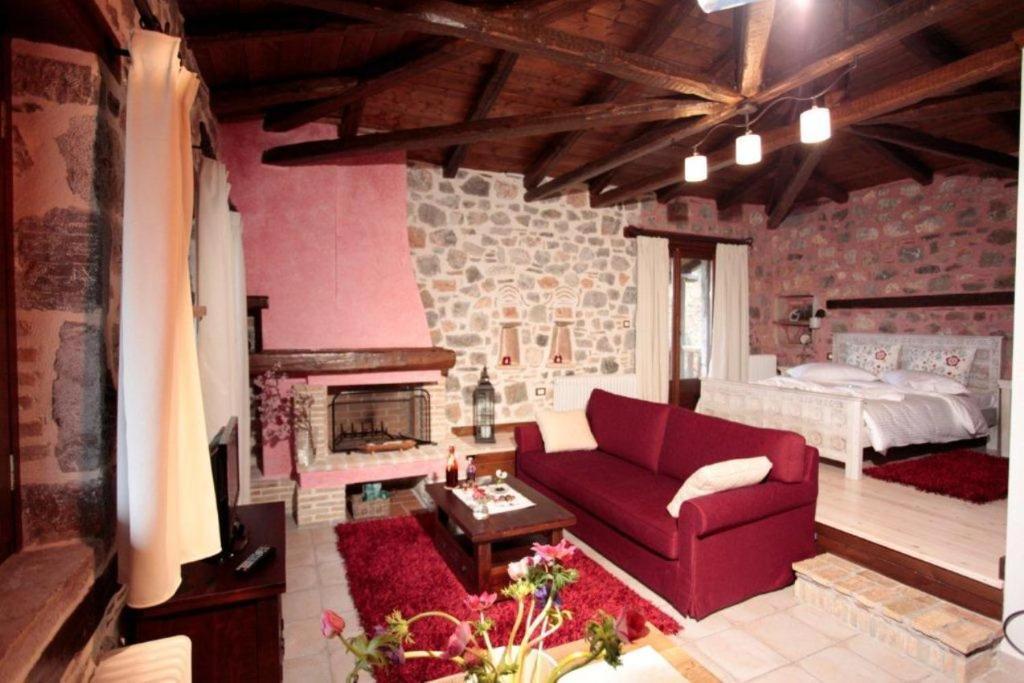 Efharis Filoxenon Apartment Feneos Room photo