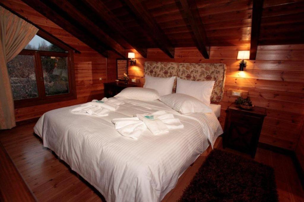 Efharis Filoxenon Apartment Feneos Room photo