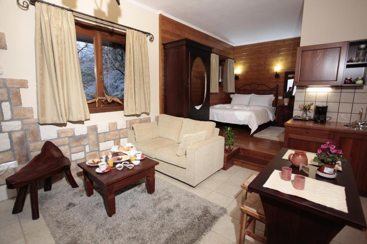 Efharis Filoxenon Apartment Feneos Room photo